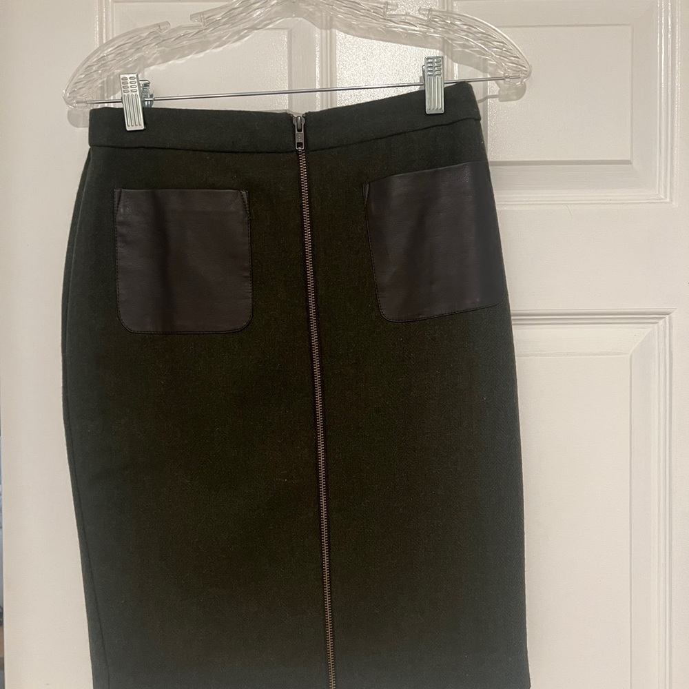 Outback Red Hunter Green Pencil Skirt with Brown Leather Pockets